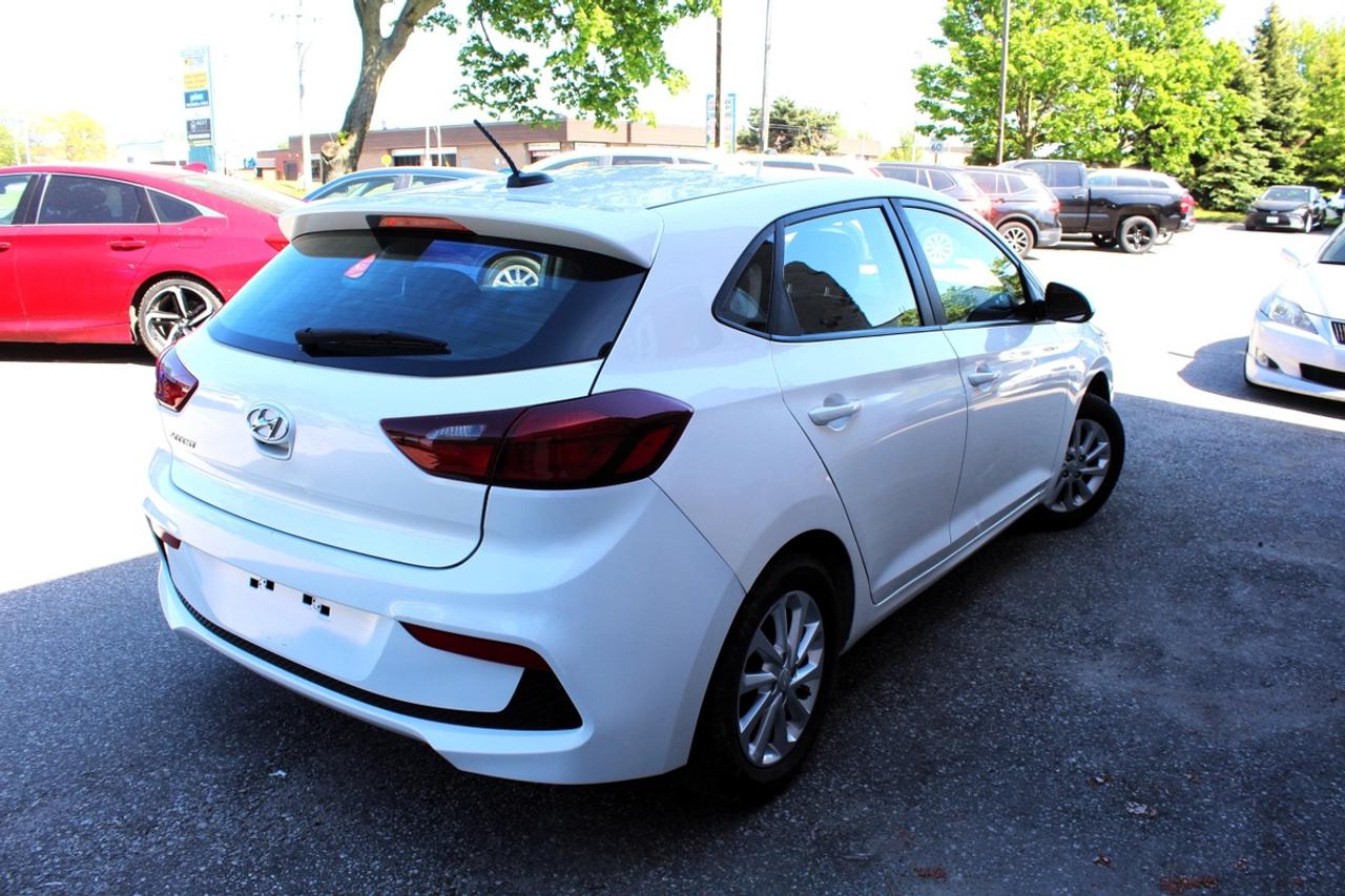 2019 Hyundai Accent SE Photo