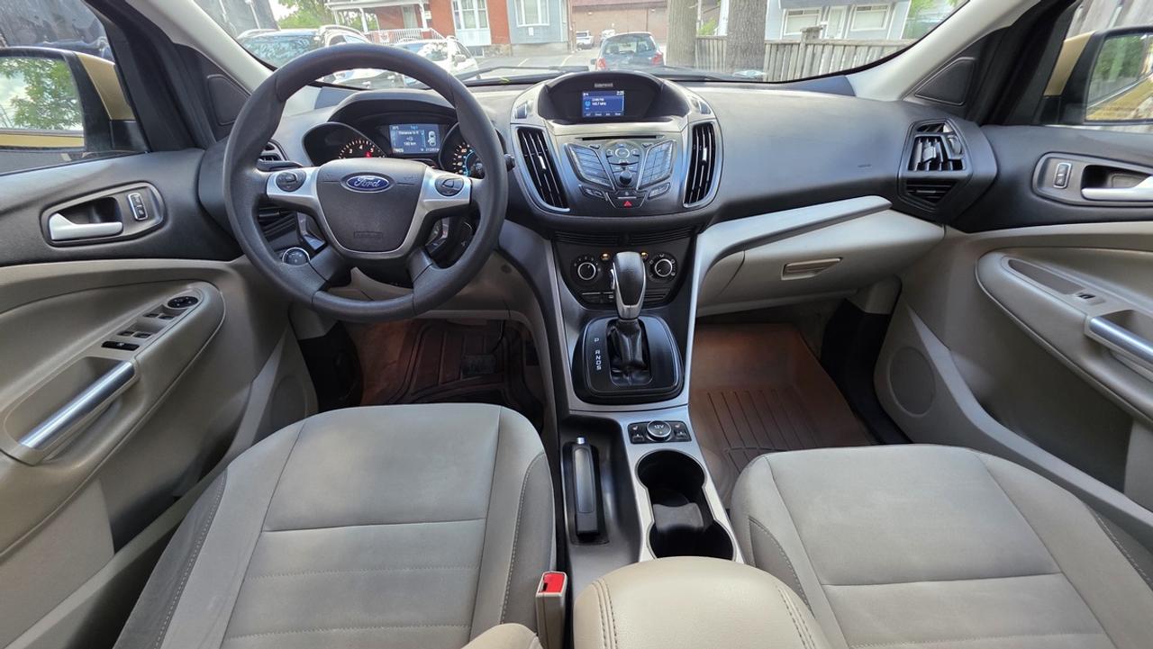 2014 Ford Escape SE Photo