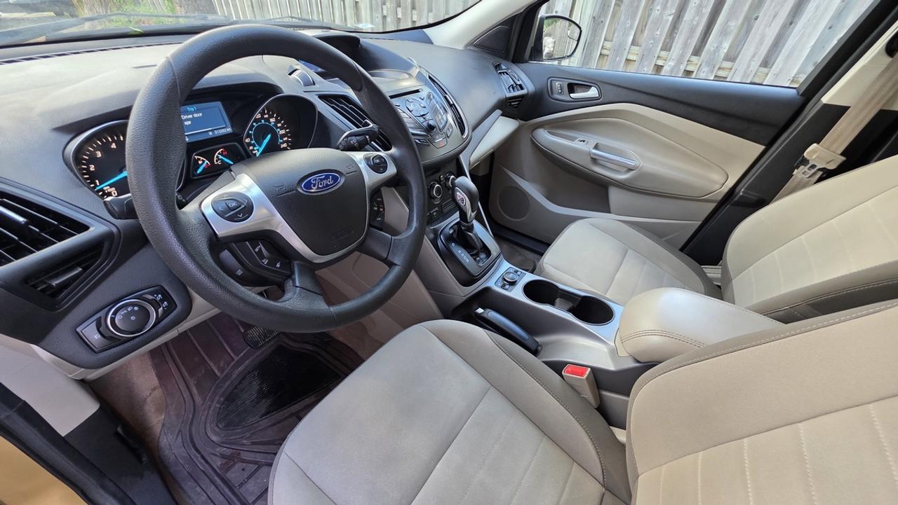 2014 Ford Escape SE Photo