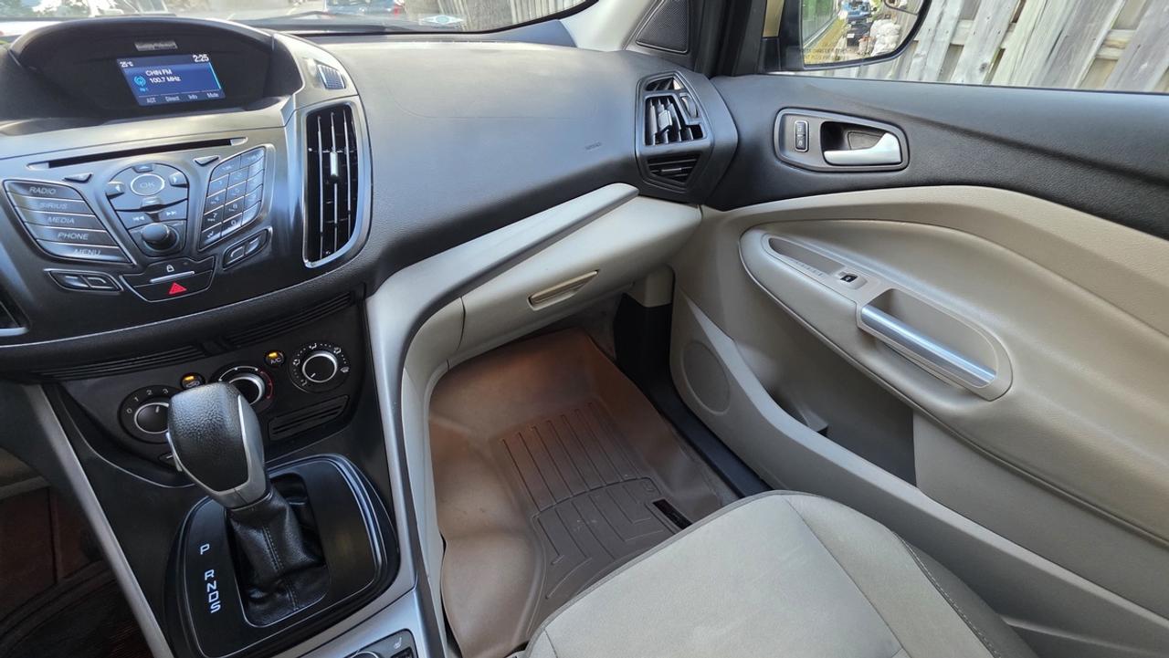 2014 Ford Escape SE Photo