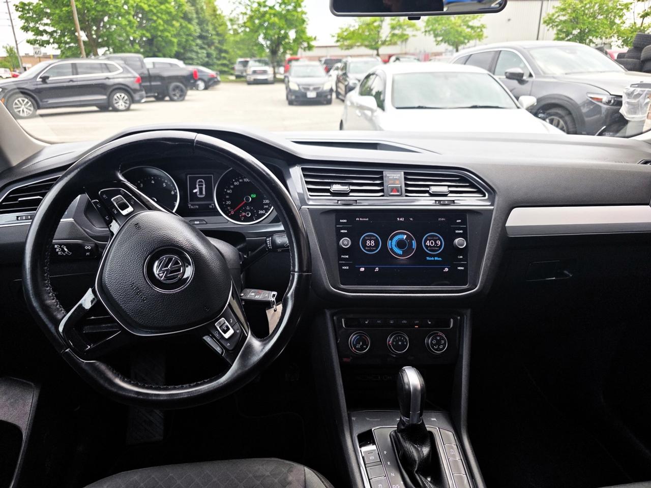 2018 Volkswagen Tiguan S Photo