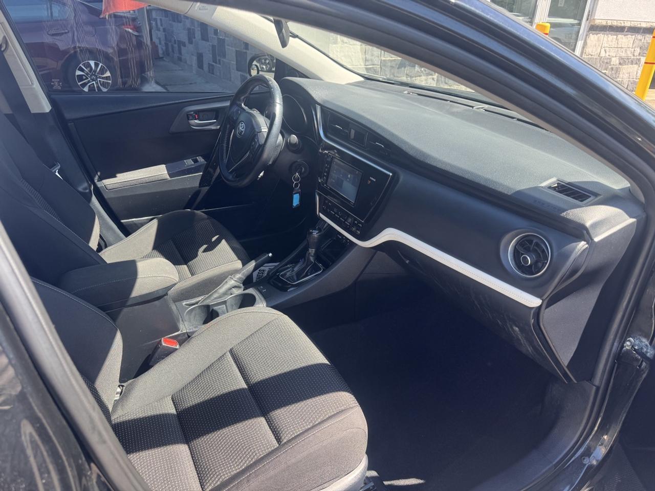 2017 Toyota Corolla iM  Photo