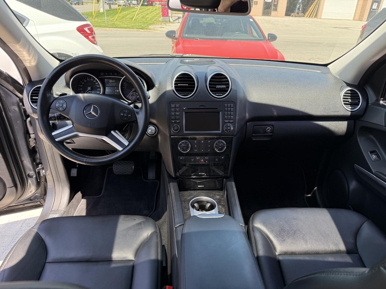 2010 Mercedes-Benz M-Class ML350 Photo