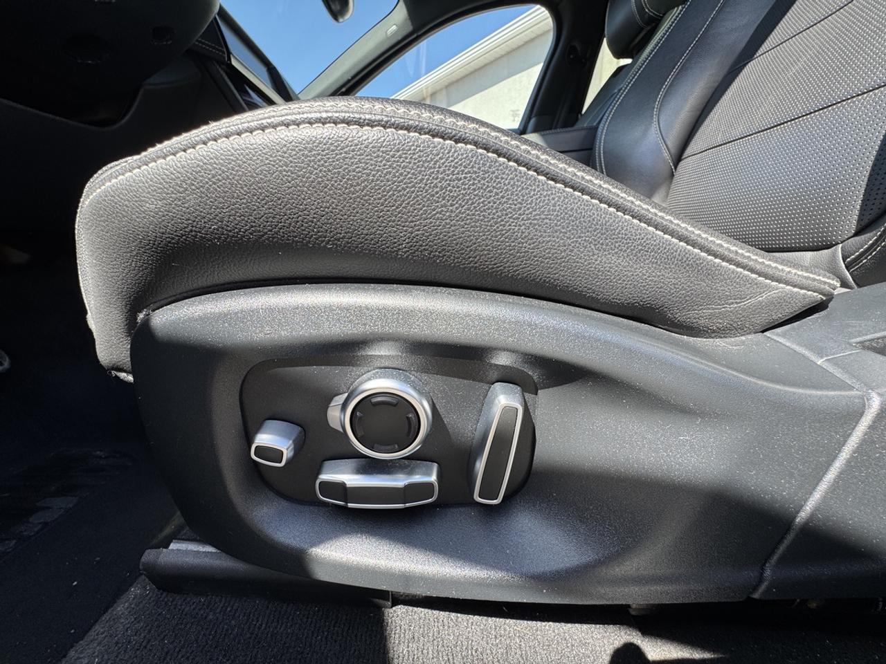 2018 Jaguar F-PACE S Photo