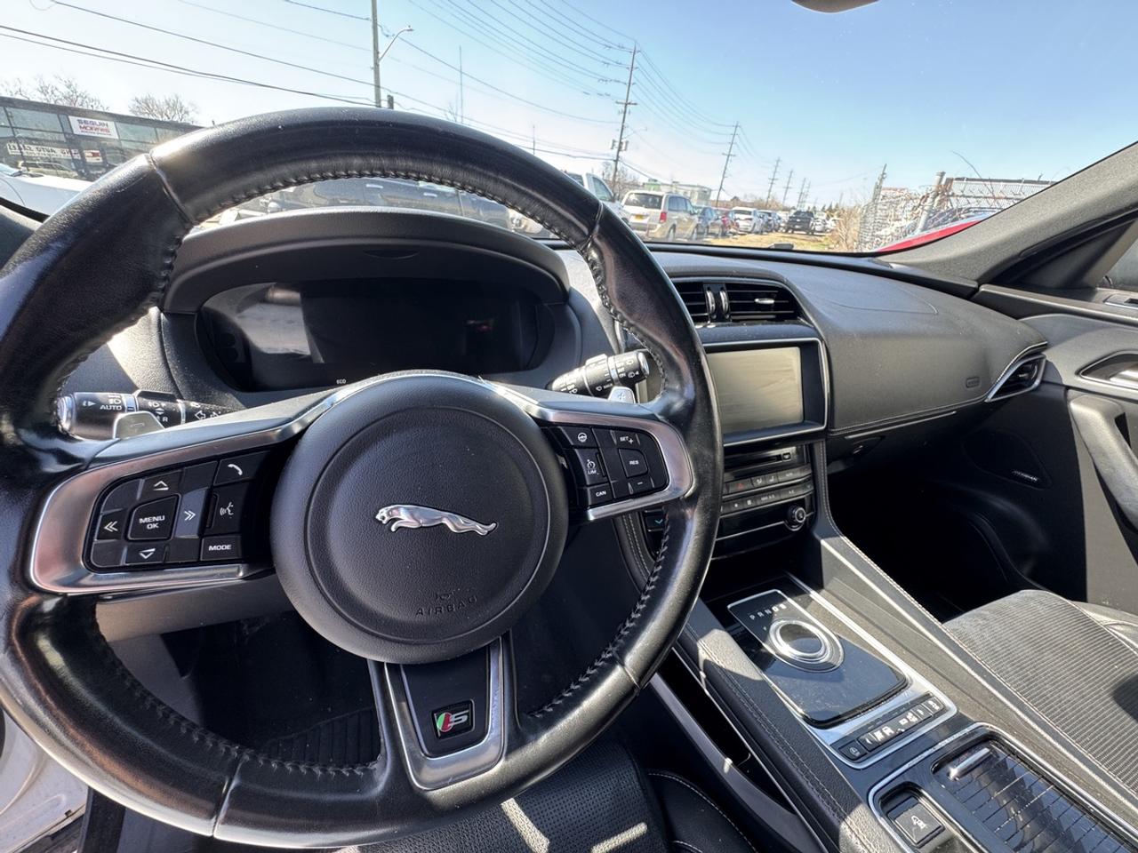 2018 Jaguar F-PACE S Photo