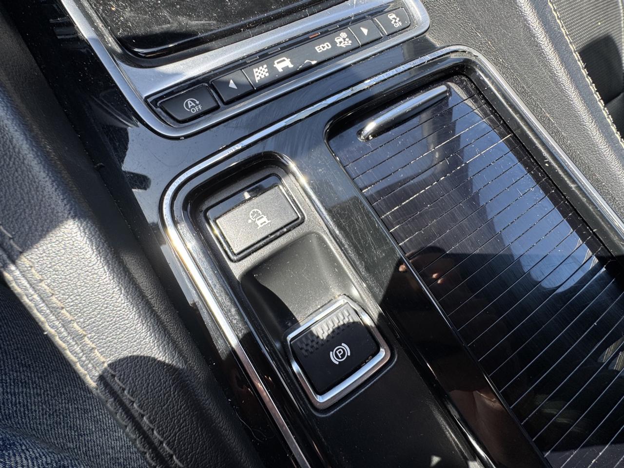 2018 Jaguar F-PACE S Photo