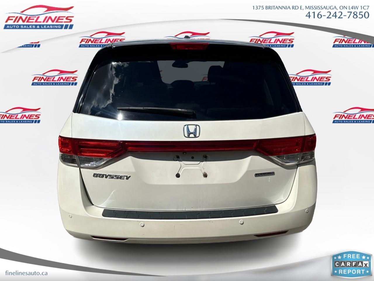 2015 Honda Odyssey Touring Photo