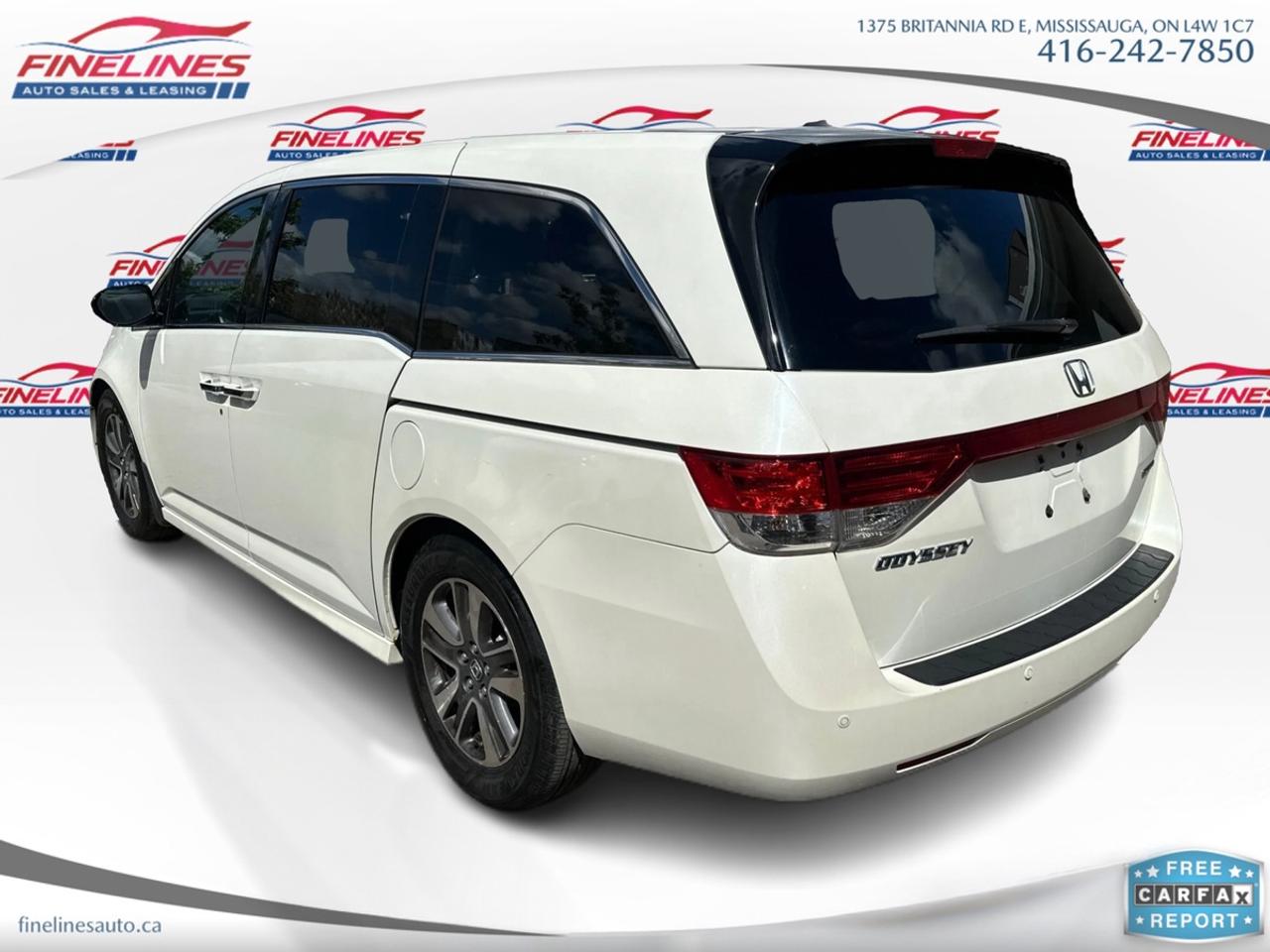 2015 Honda Odyssey Touring Photo2