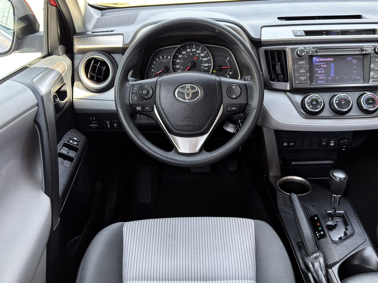 2013 Toyota RAV4 LE Photo