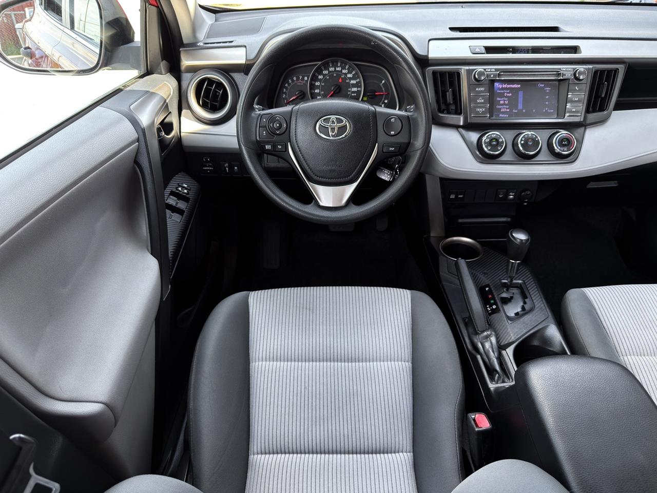 2013 Toyota RAV4 LE Photo