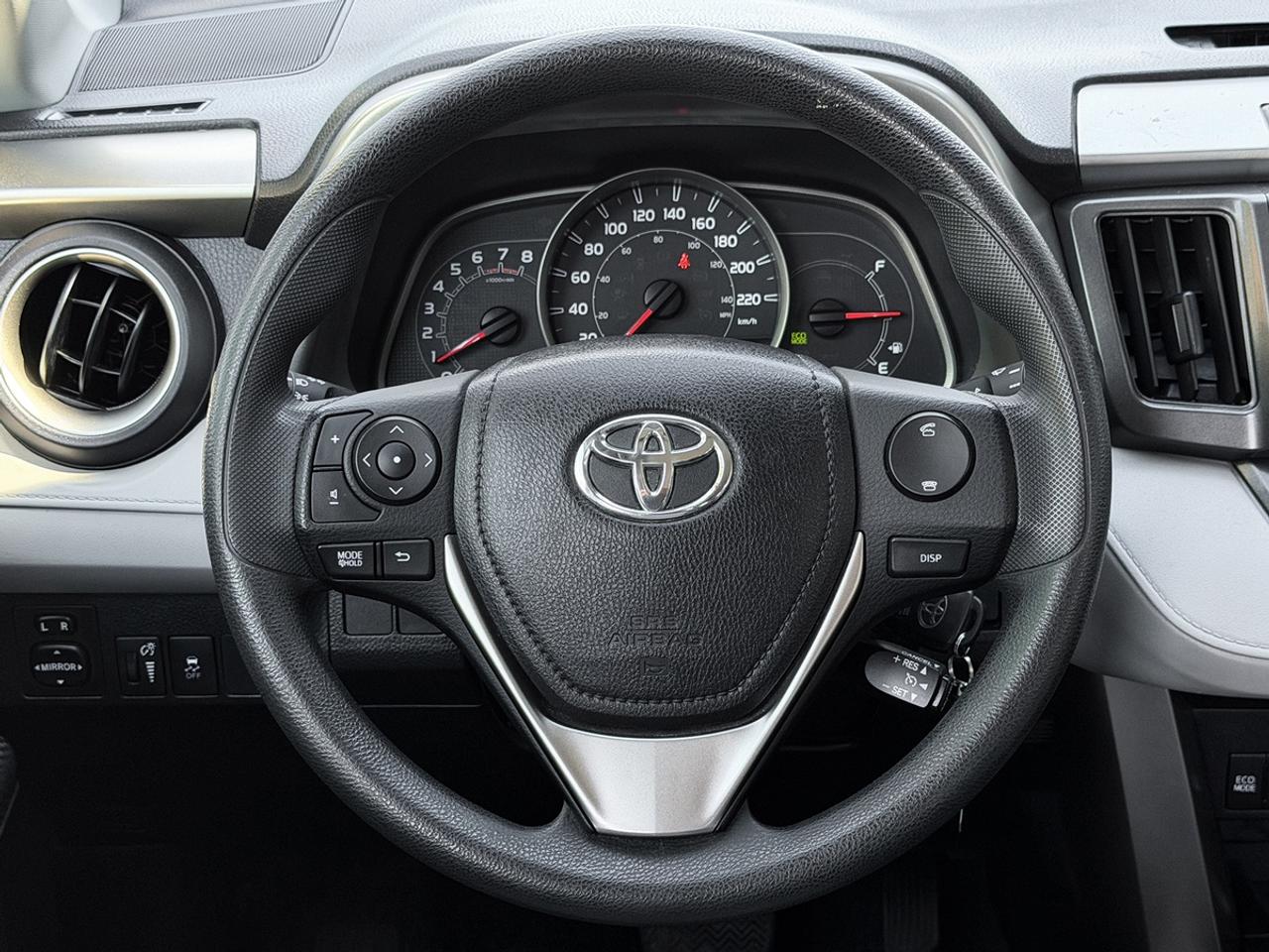 2013 Toyota RAV4 LE Photo
