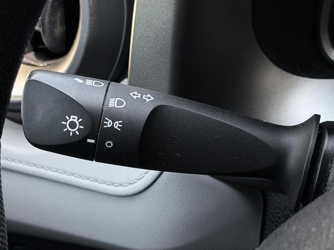 2013 Toyota RAV4 LE Photo