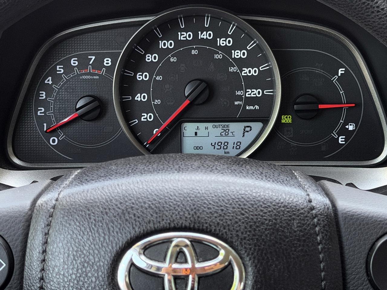 2013 Toyota RAV4 LE Photo