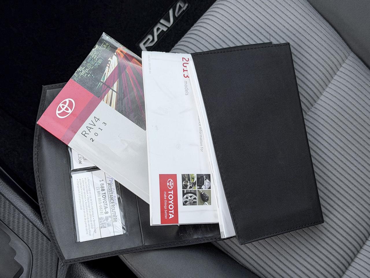 2013 Toyota RAV4 LE Photo