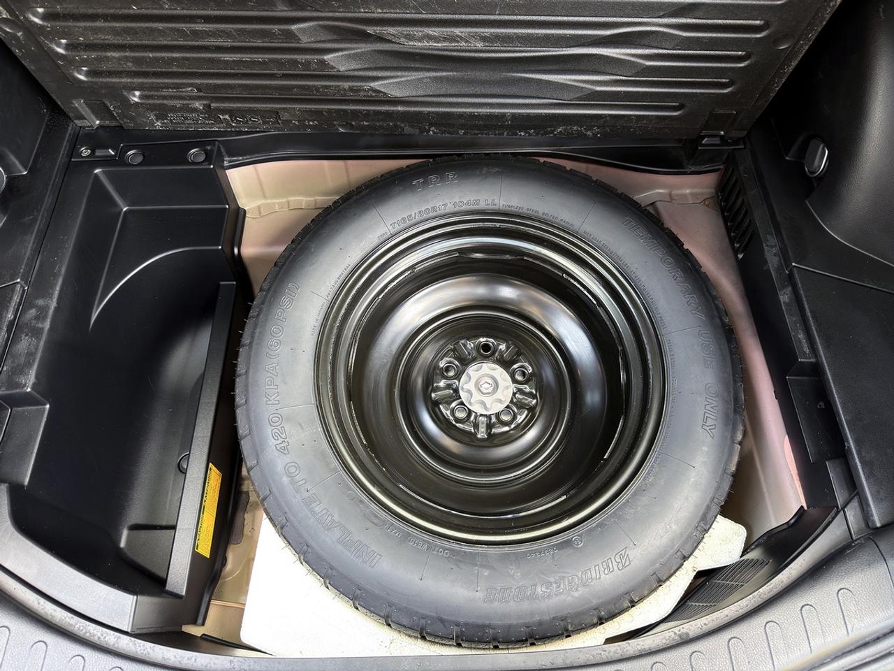 2013 Toyota RAV4 LE Photo