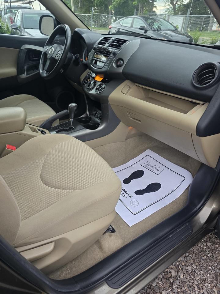 2010 Toyota RAV4 LIMITED  Photo
