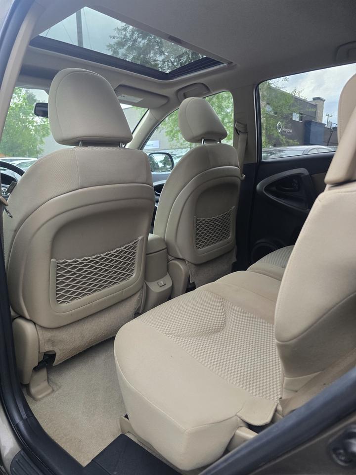 2010 Toyota RAV4 LIMITED  Photo