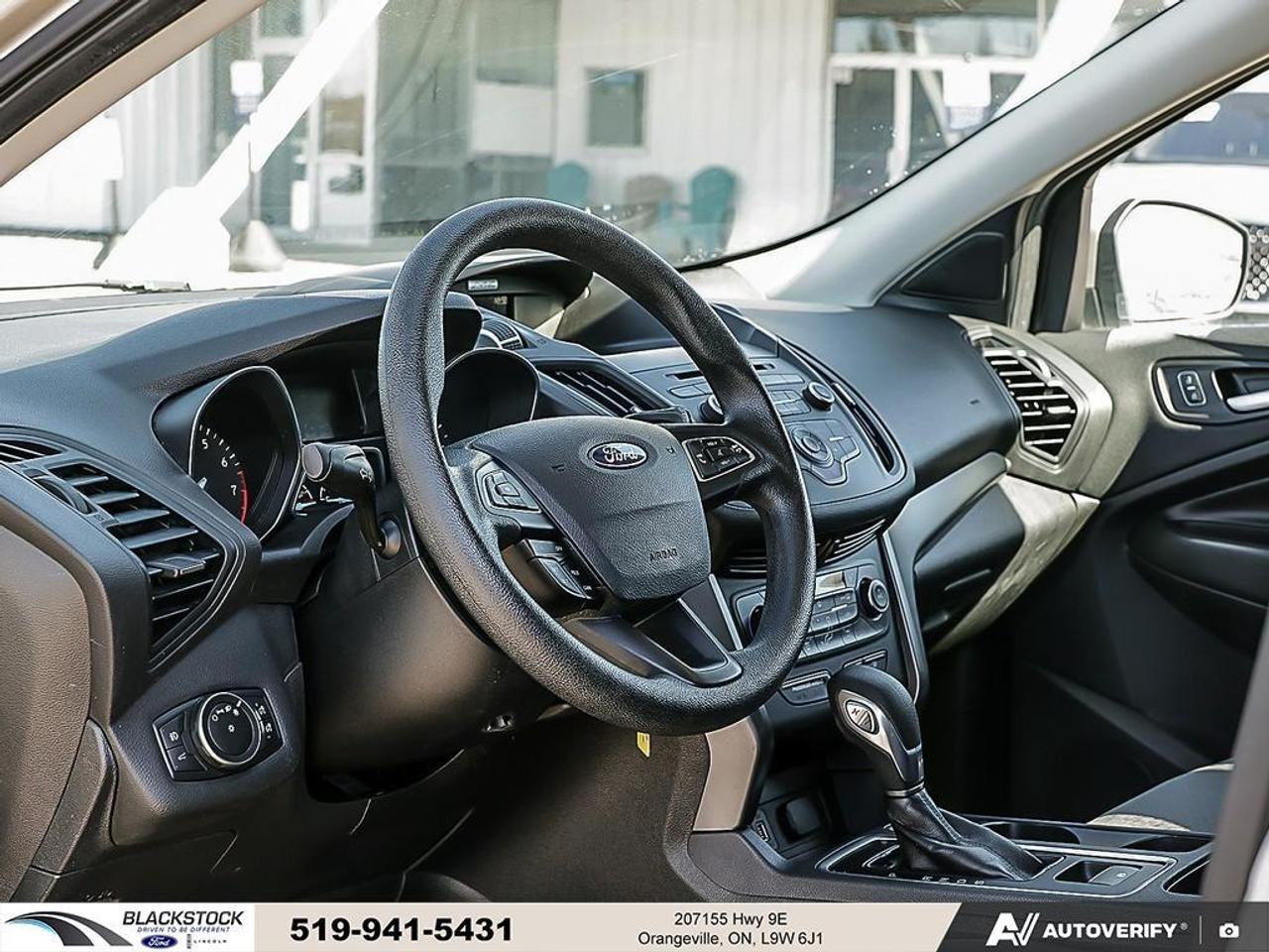 2018 Ford Escape SE   Heated Seats   Apple Car Play   8-way Power S Photo