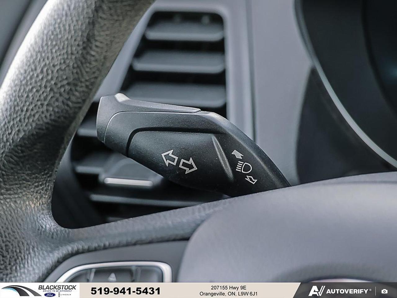 2018 Ford Escape SE   Heated Seats   Apple Car Play   8-way Power S Photo