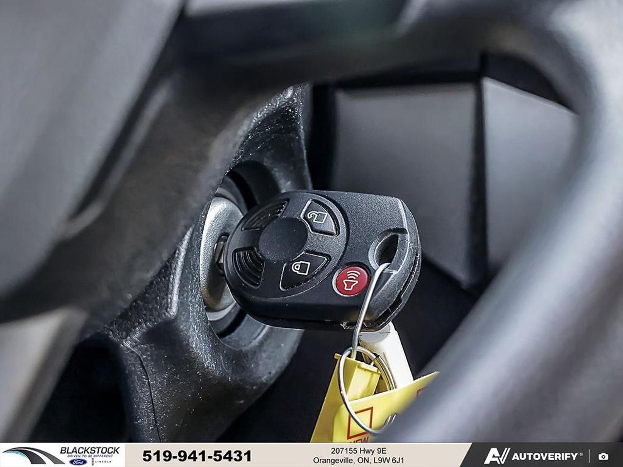 2018 Ford Escape SE   Heated Seats   Apple Car Play   8-way Power S Photo