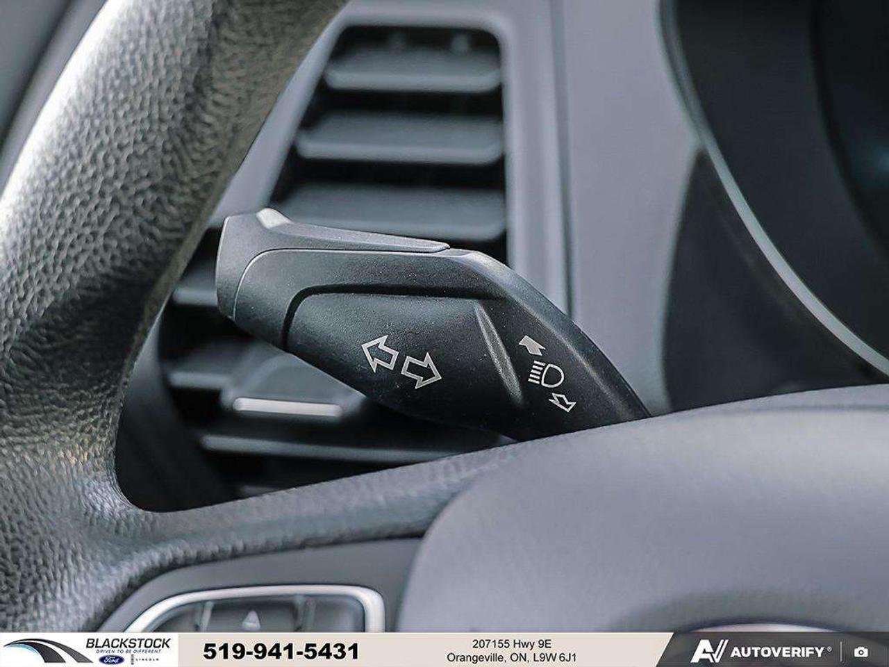 2018 Ford Escape SE   Heated Seats   Apple Car Play   8-way Power Seat   1.5L Turbocharged Engine   Automatic Photo