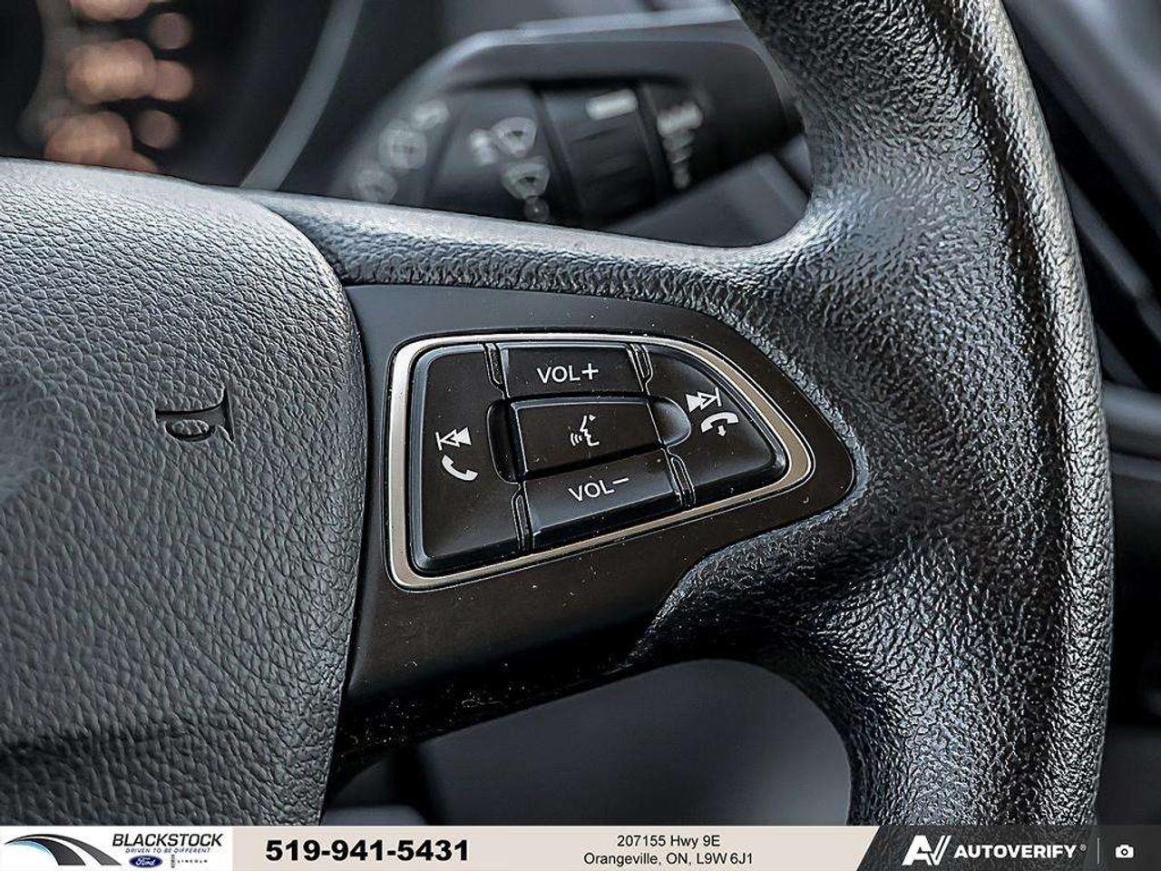 2018 Ford Escape SE   Heated Seats   Apple Car Play   8-way Power Seat   1.5L Turbocharged Engine   Automatic Photo