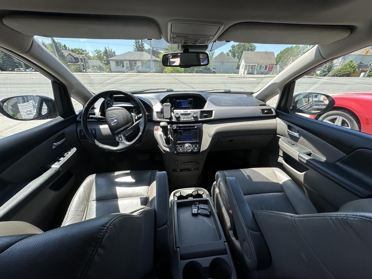 2015 Honda Odyssey EX L Photo