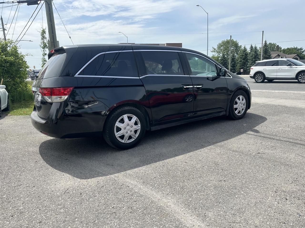 2015 Honda Odyssey EX L Photo