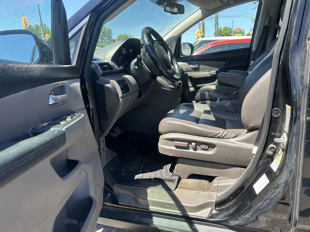 2015 Honda Odyssey EX L Photo