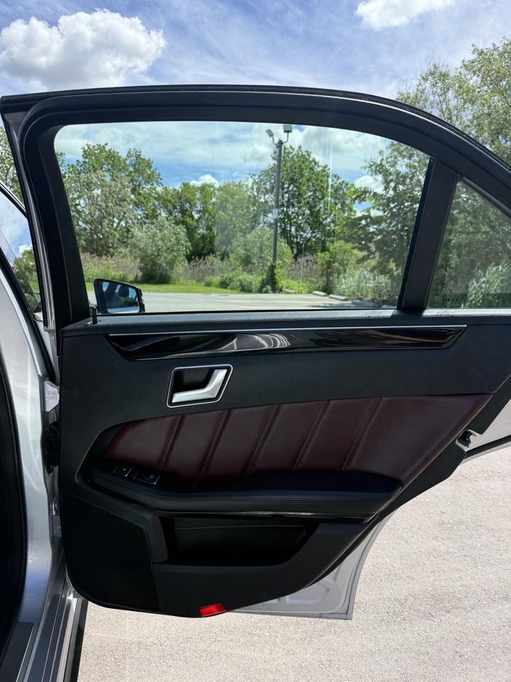 2014 Mercedes-Benz E-Class E63S AMG Photo