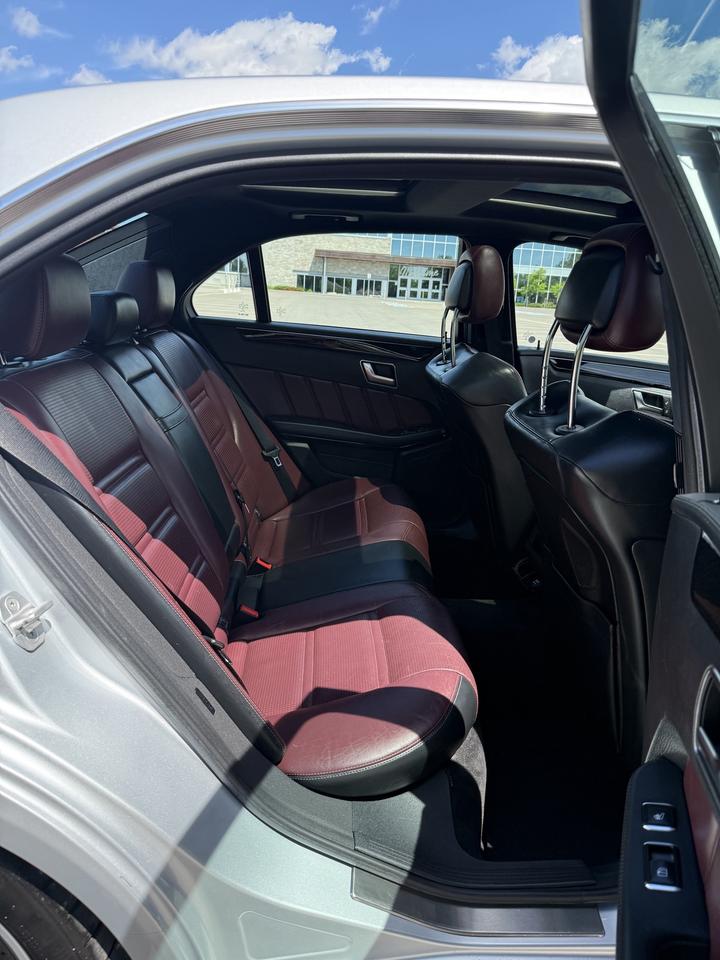 2014 Mercedes-Benz E-Class E63S AMG Photo