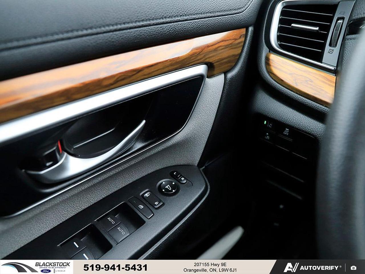 2019 Honda CR-V EX   NO ACCIDENTS   CARPLAY   BACKUP CAM   HTD SEA Photo