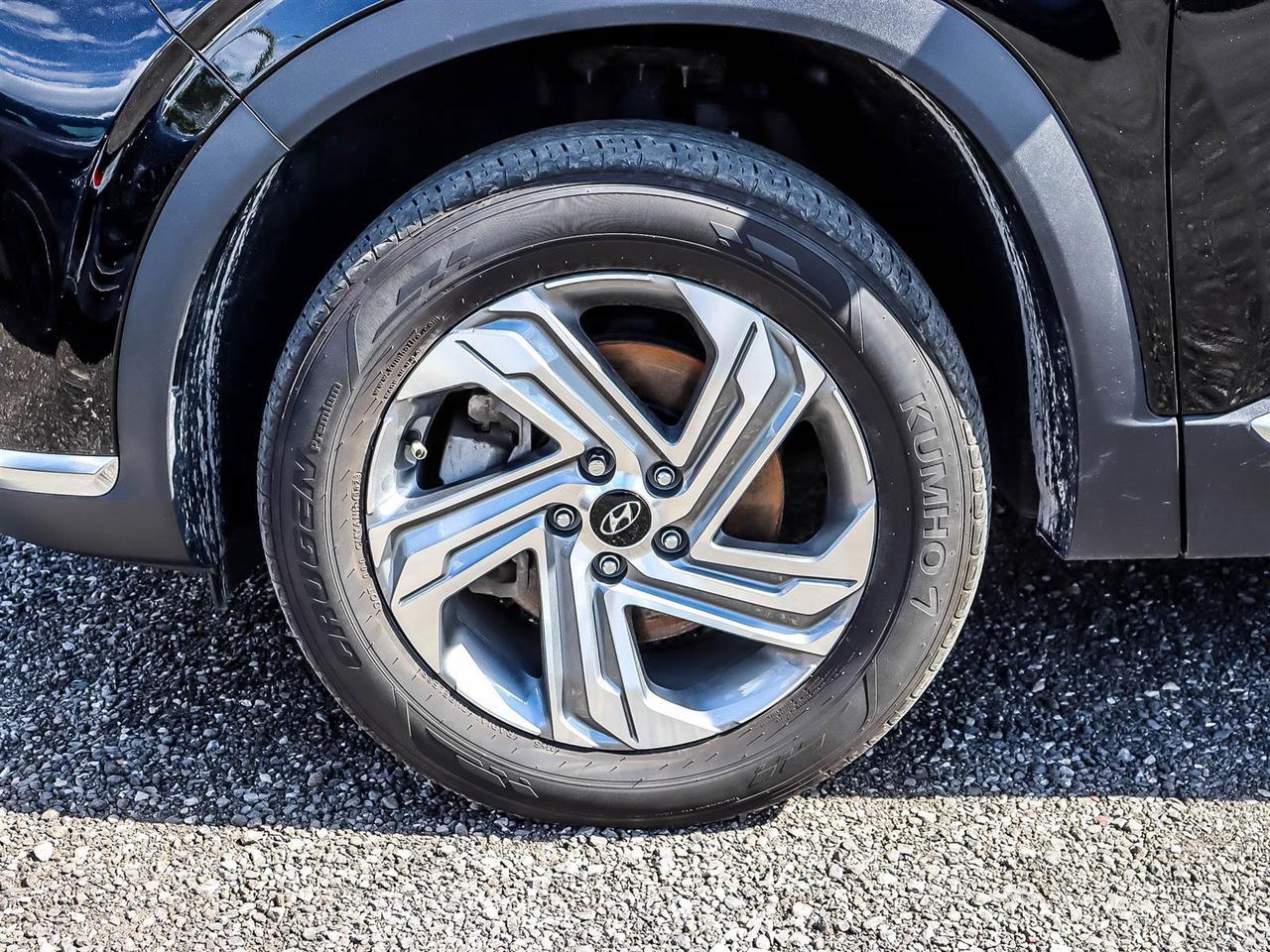 2023 Hyundai Santa Fe Preferred Photo