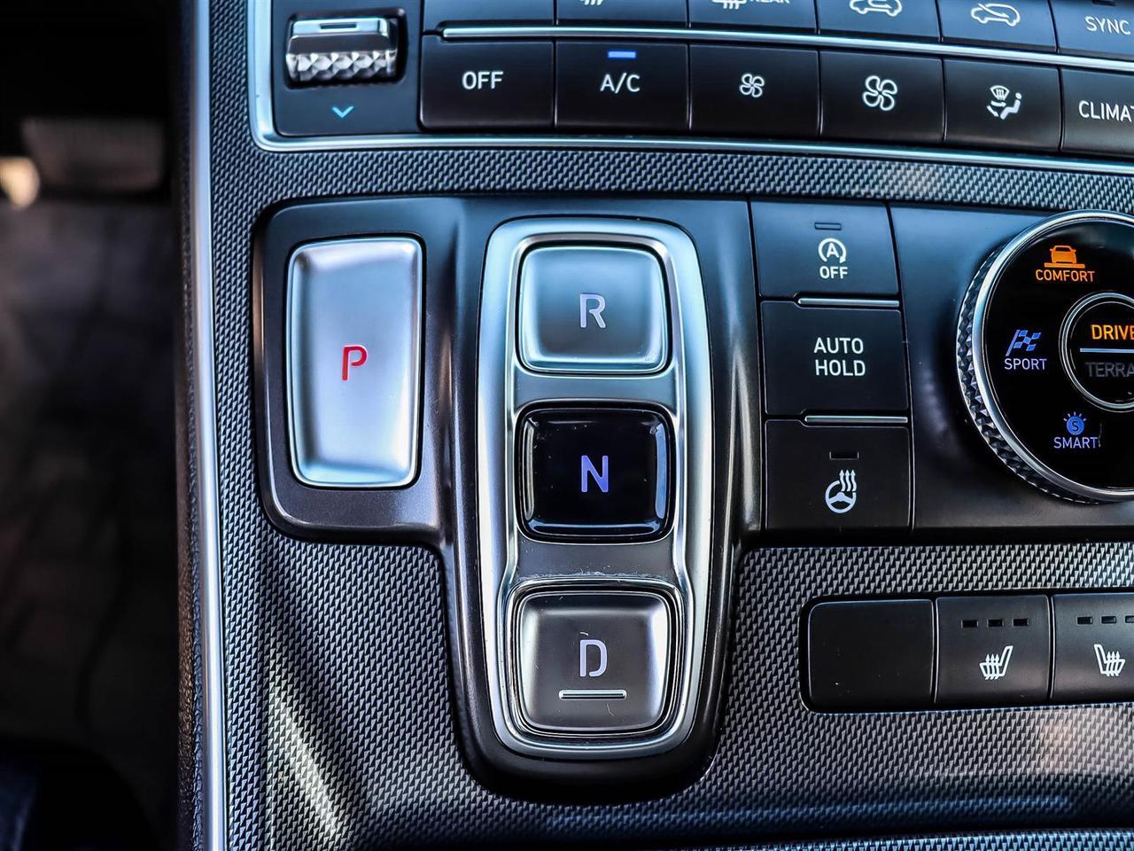 2023 Hyundai Santa Fe Preferred Photo