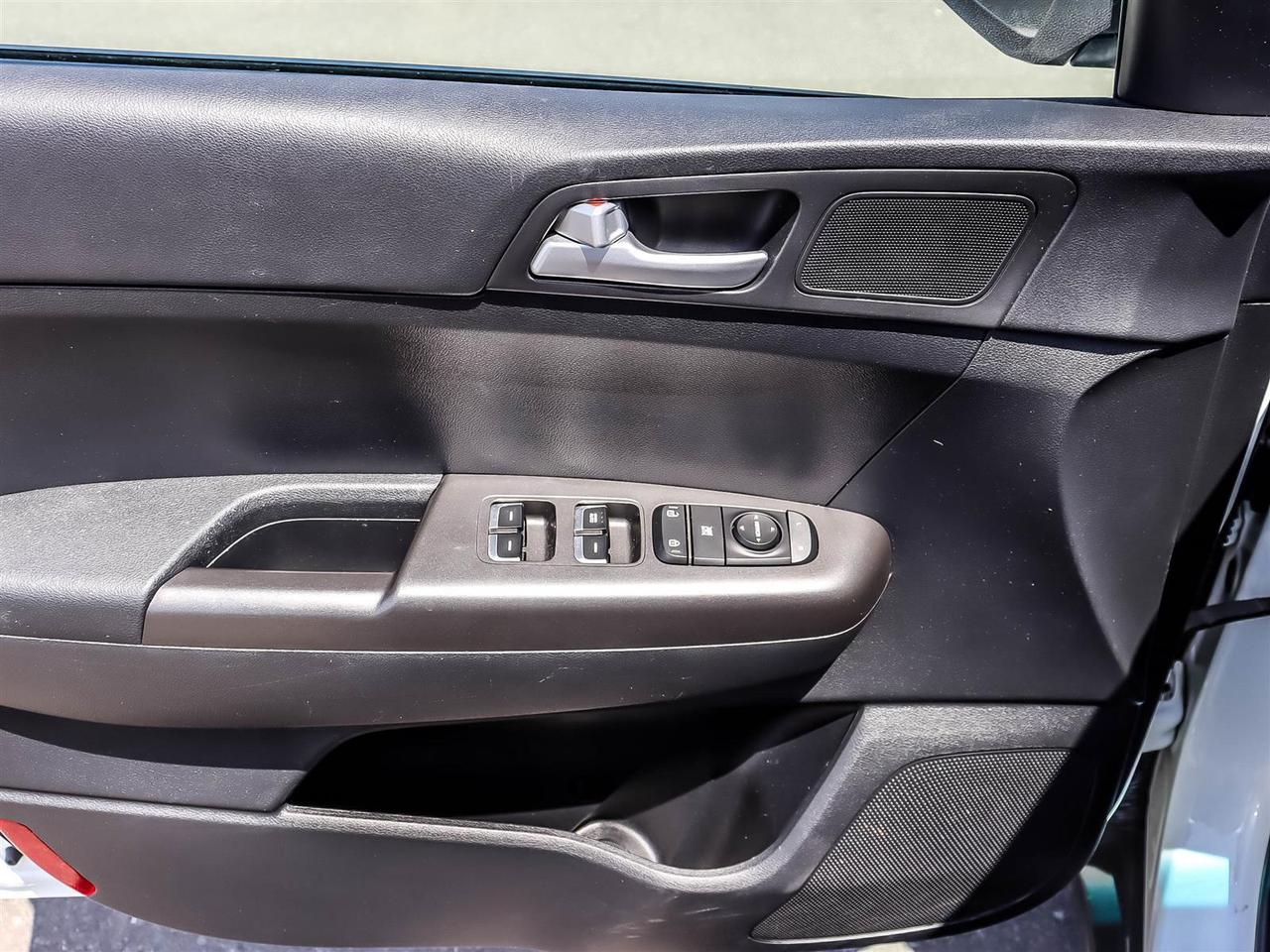 2022 Kia Sportage LX Photo