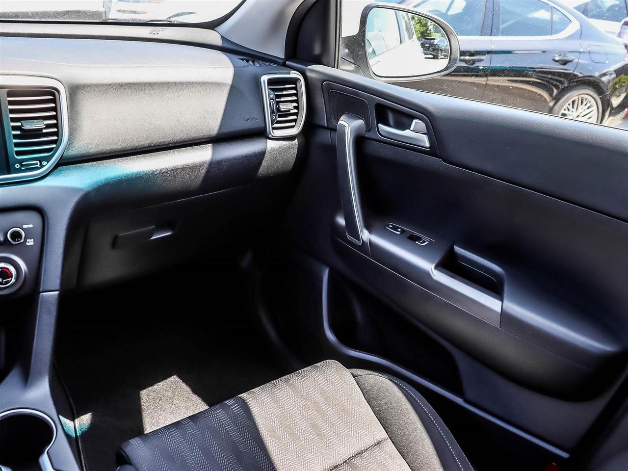 2022 Kia Sportage LX Photo