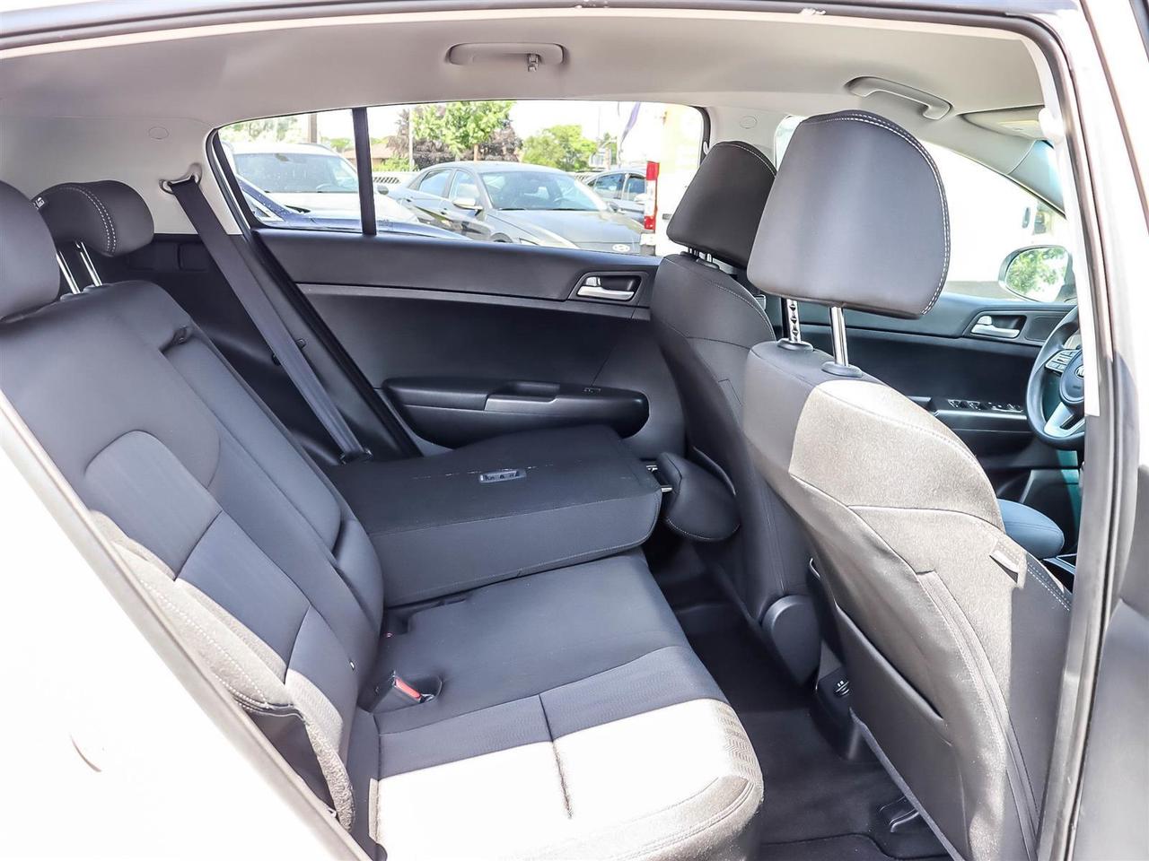 2022 Kia Sportage LX Photo