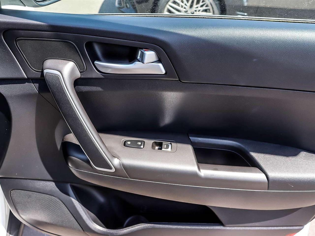 2022 Kia Sportage LX Photo