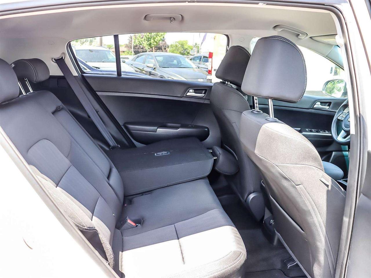 2022 Kia Sportage LX Photo
