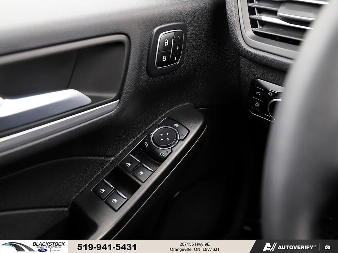2023 Ford Escape PHEV   No Accidents   Well Maintained   Hybrid Photo