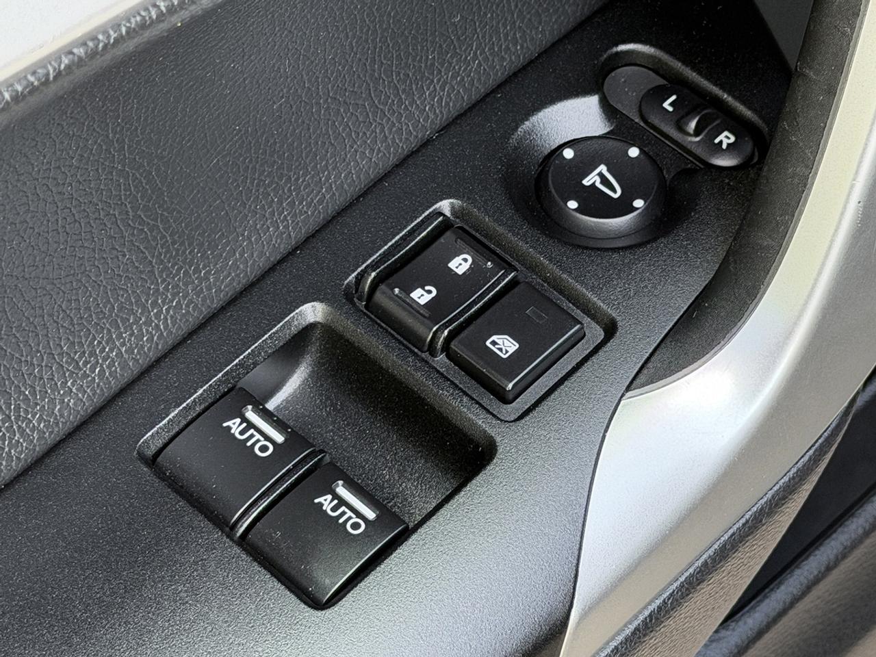 2015 Honda Accord EX-L W/NAVI Photo