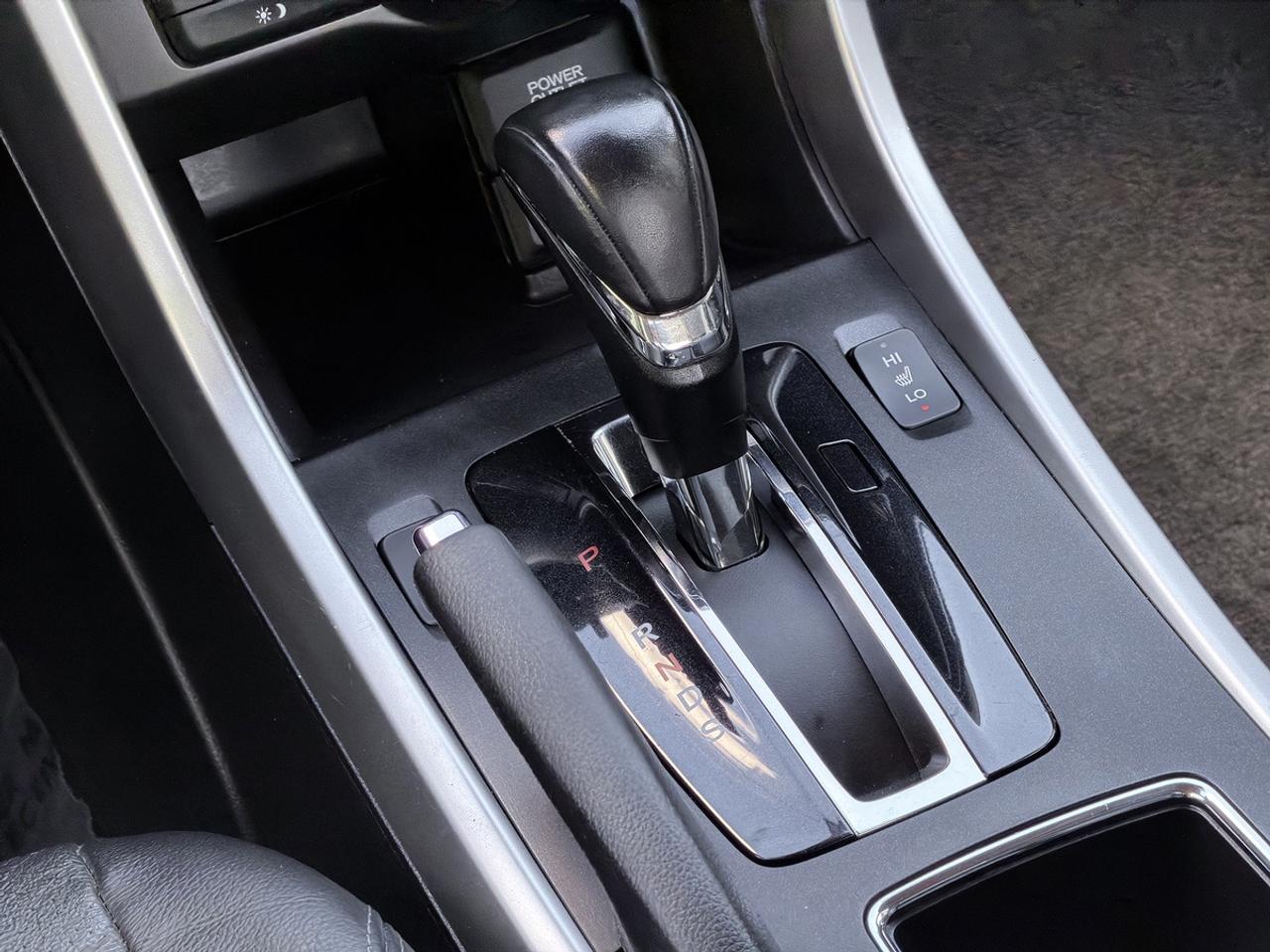 2015 Honda Accord EX-L W/NAVI Photo