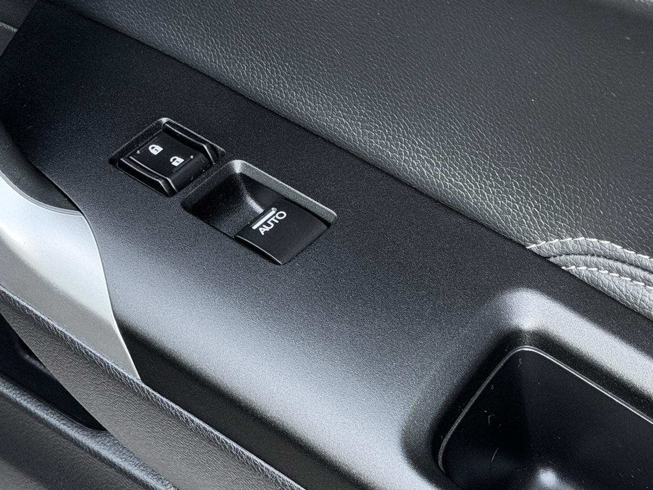 2015 Honda Accord EX-L W/NAVI Photo