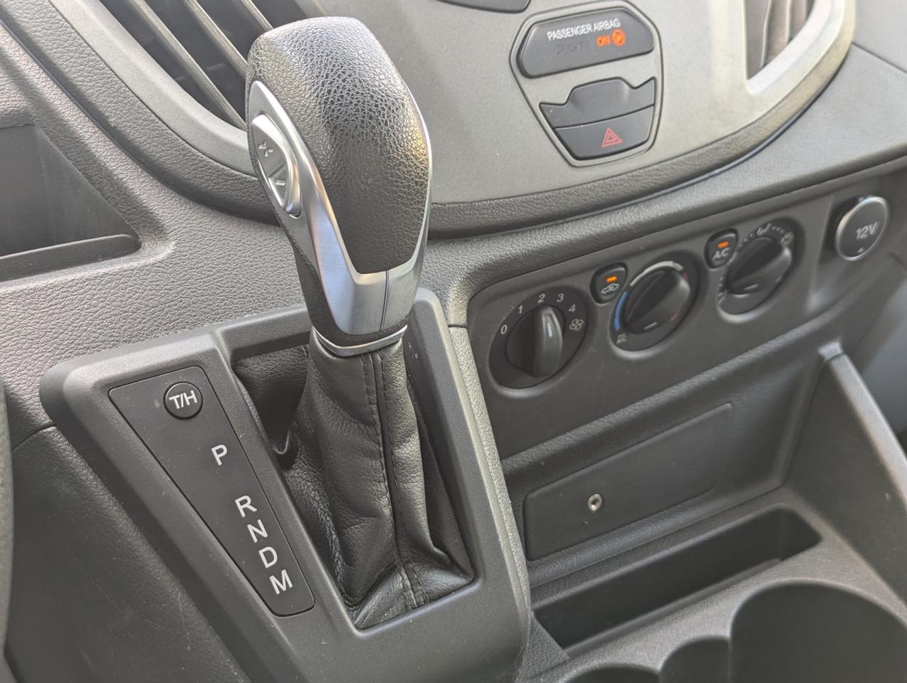 2019 Ford Transit T 250 Photo