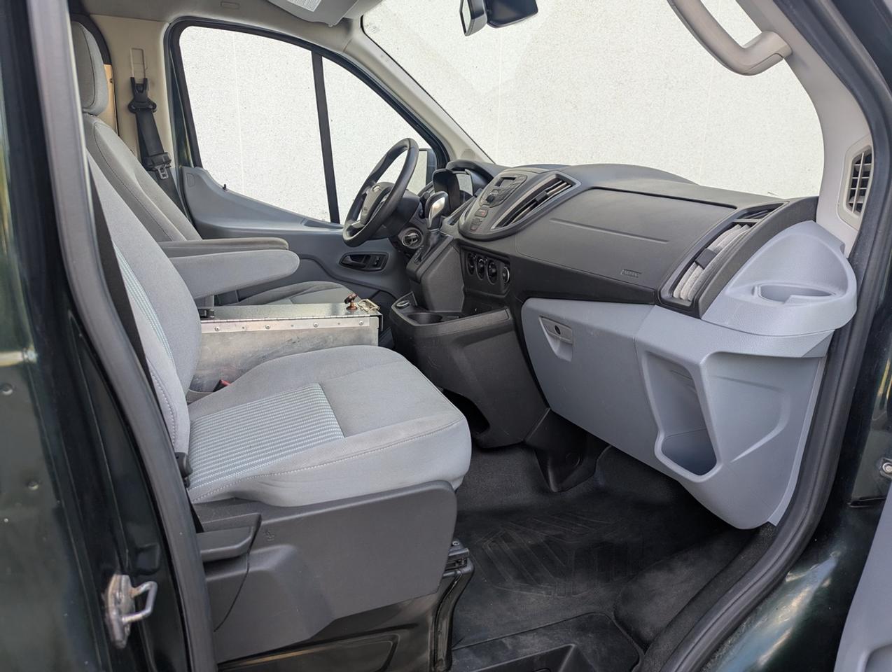 2019 Ford Transit T 250 Photo