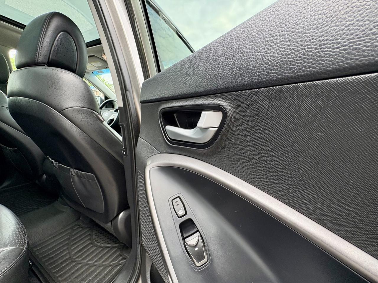 2014 Hyundai Santa Fe Sport GLS Photo