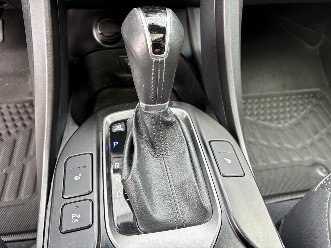 2014 Hyundai Santa Fe Sport GLS Photo