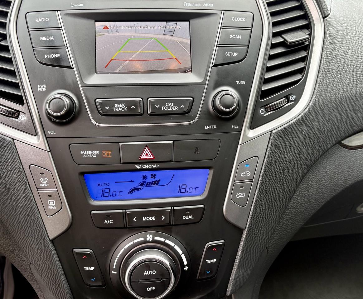 2014 Hyundai Santa Fe Sport GLS Photo