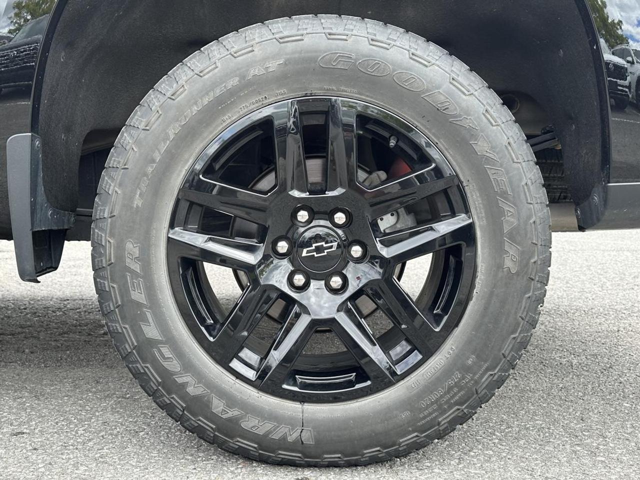 2024 Chevrolet Silverado 1500 Crew Cab Short Box 4-Wheel Drive RST Photo2