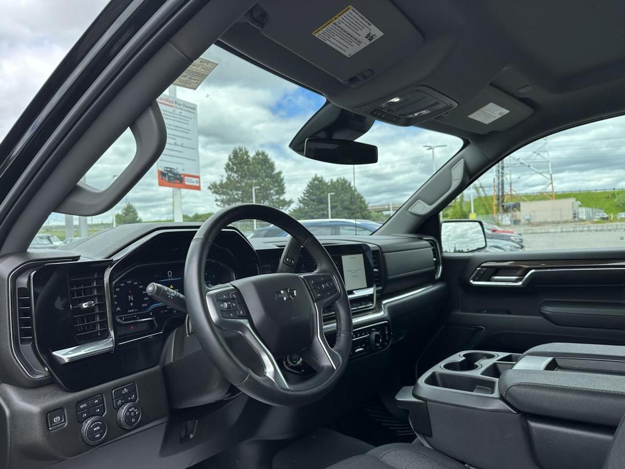 2024 Chevrolet Silverado 1500 Crew Cab Short Box 4-Wheel Drive RST Photo